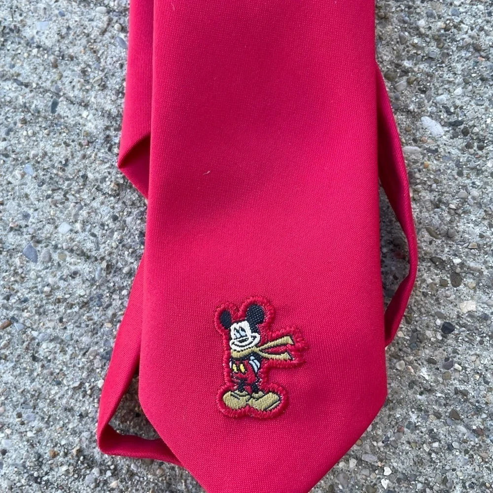 Disney Store Mickey Mouse Toddler Red Neck Tie Size 4-7T Vintage Classic